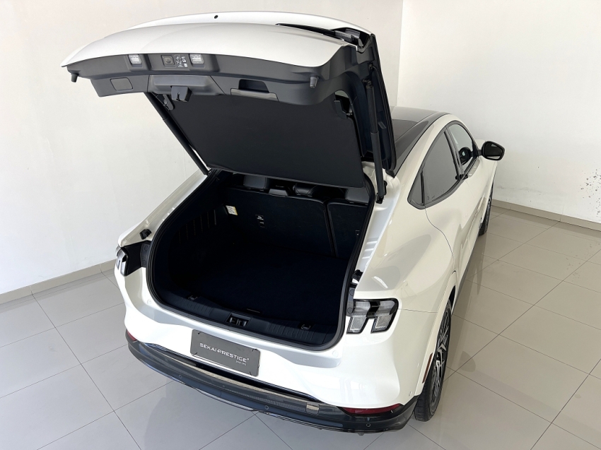 ford mustang mach - e gt 202316