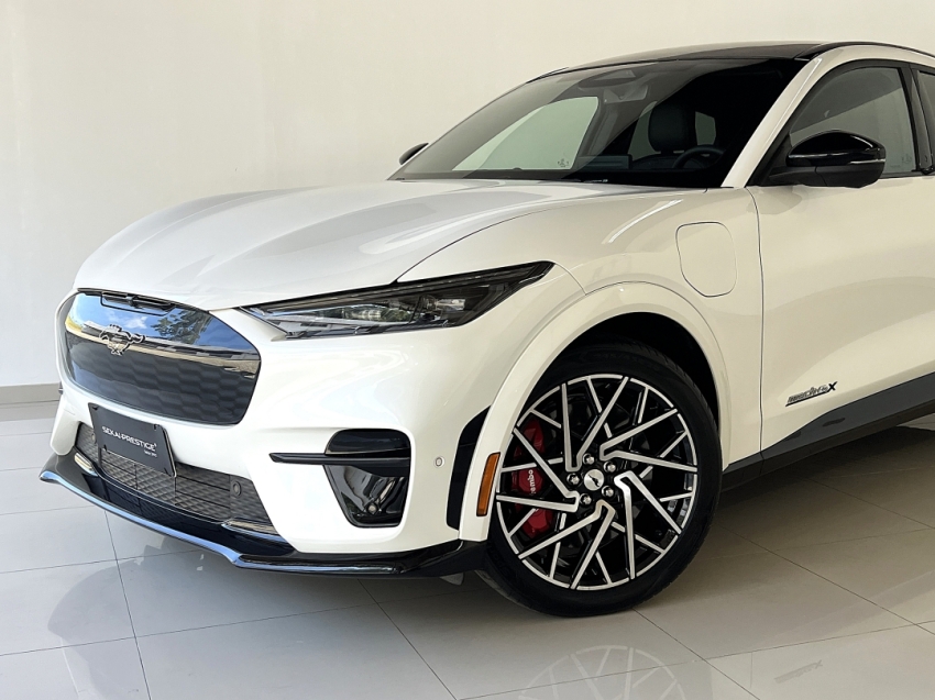 ford mustang mach - e gt 202314