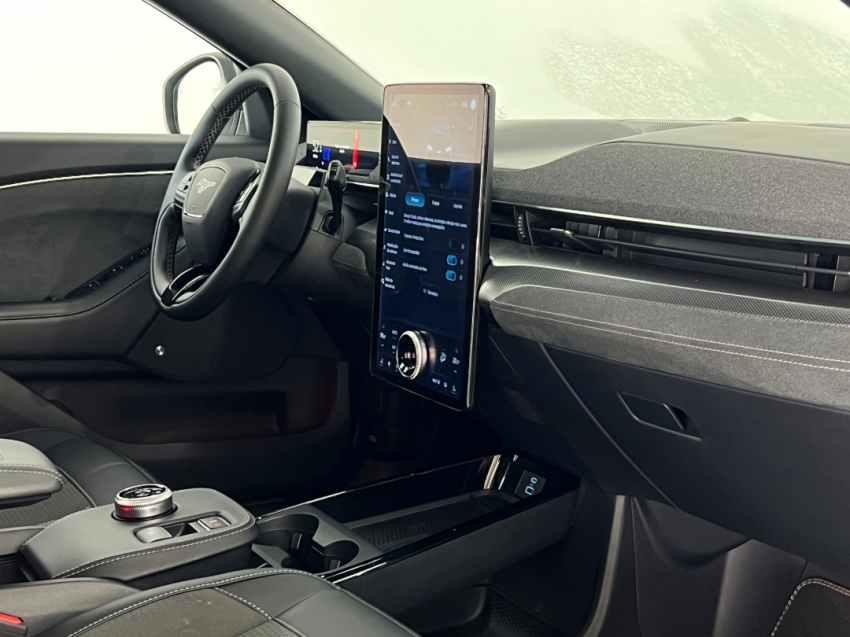 ford mustang mach - e gt 202325