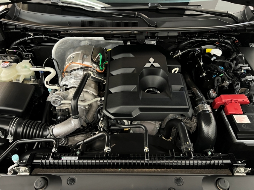 mitsubishi all new triton hpes 202613