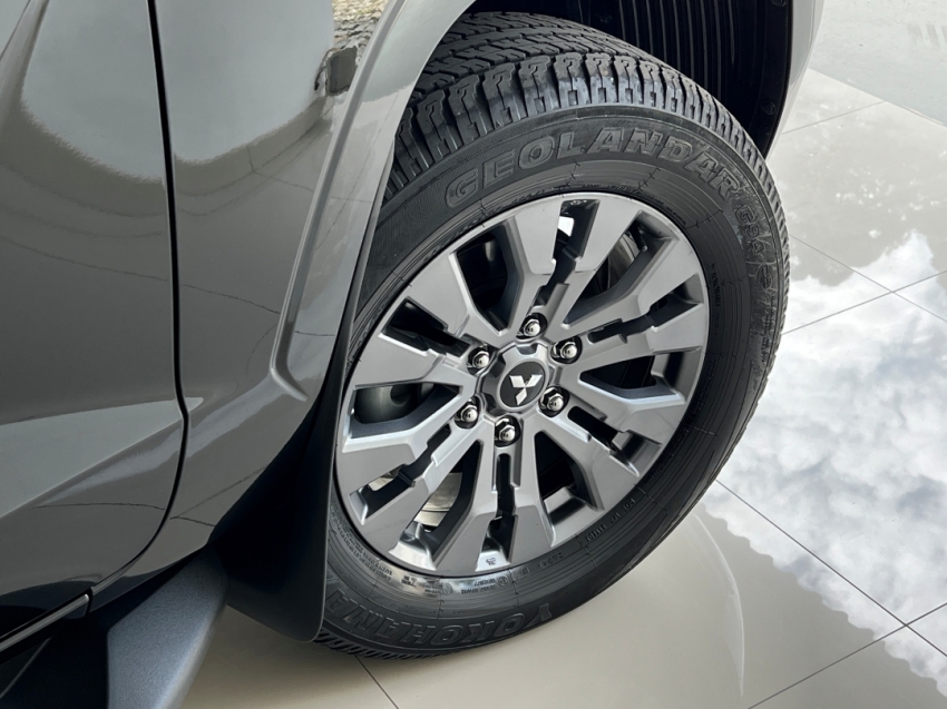 mitsubishi all new triton hpes 202619