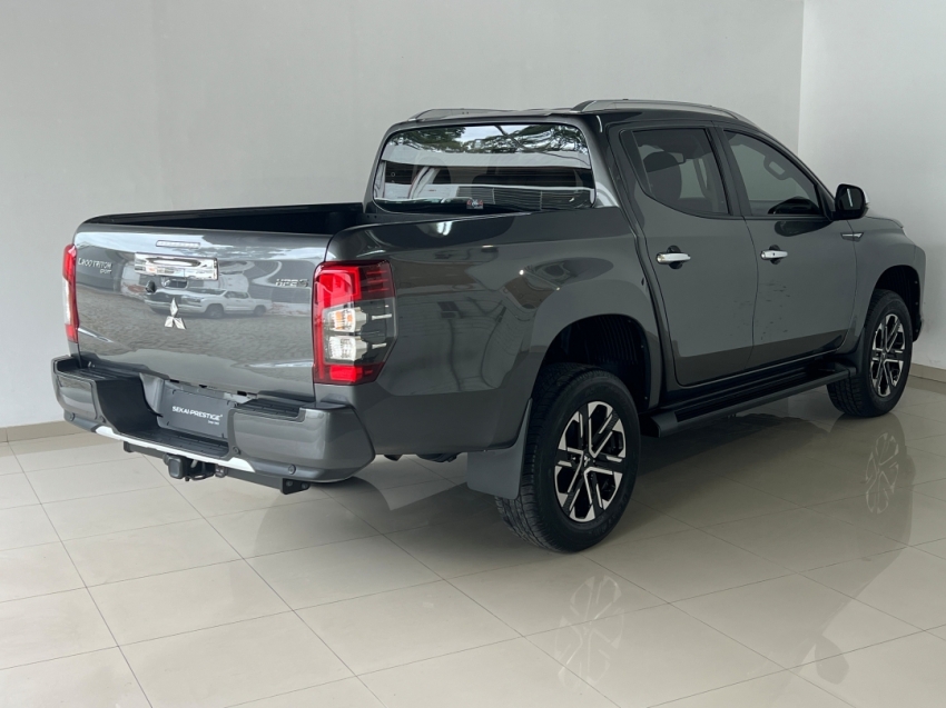 mitsubishi l200 triton sport hpes 20242