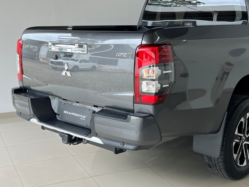 mitsubishi l200 triton sport hpes 202427