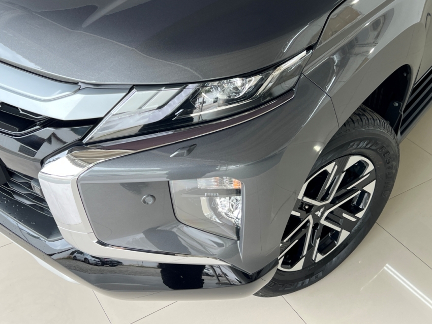 mitsubishi l200 triton sport hpes 202429