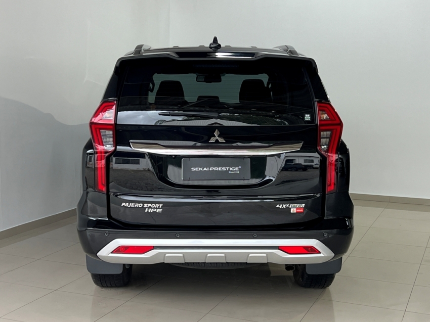 mitsubishi pajero sport hpe 20243