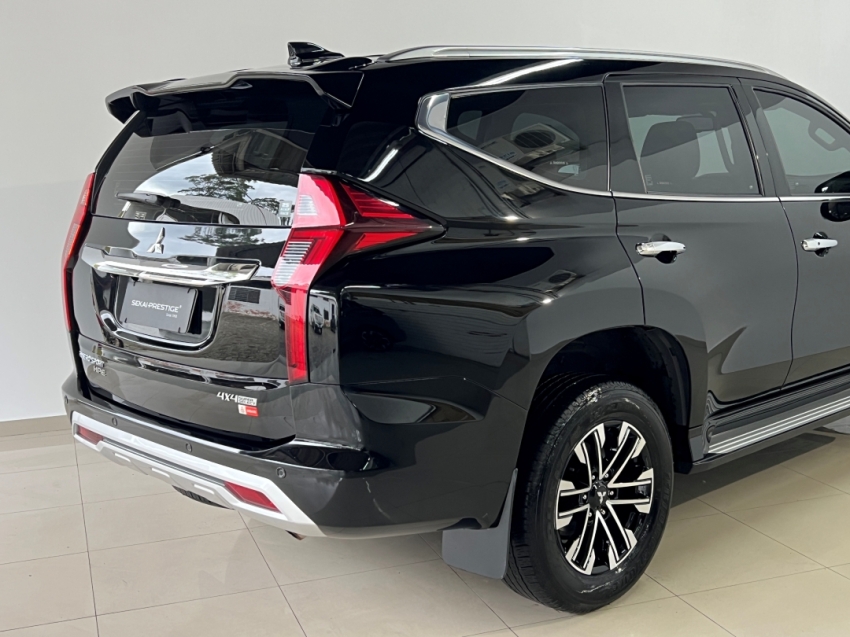 mitsubishi pajero sport hpe 202416