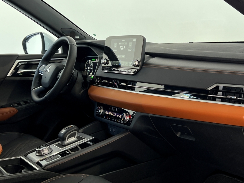 mitsubishi new outlander signature phev 202625