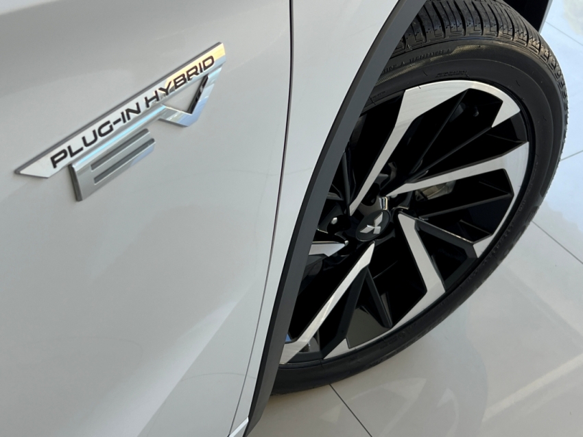 mitsubishi new outlander signature phev 202635