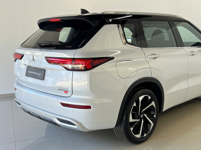 mitsubishi new outlander signature phev 202616