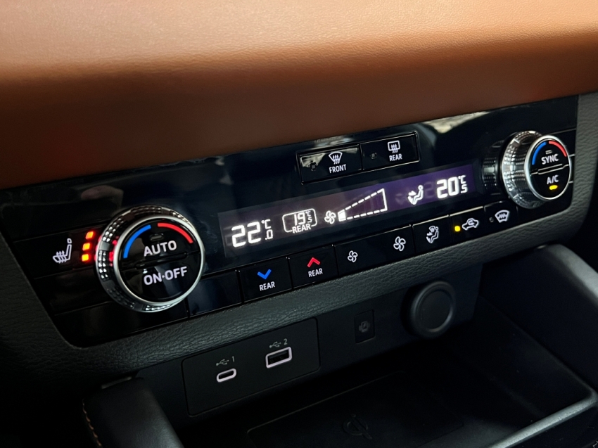 mitsubishi new outlander signature phev 20267