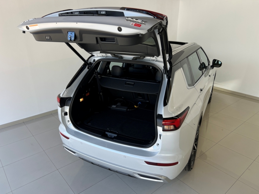 mitsubishi new outlander signature phev 202618