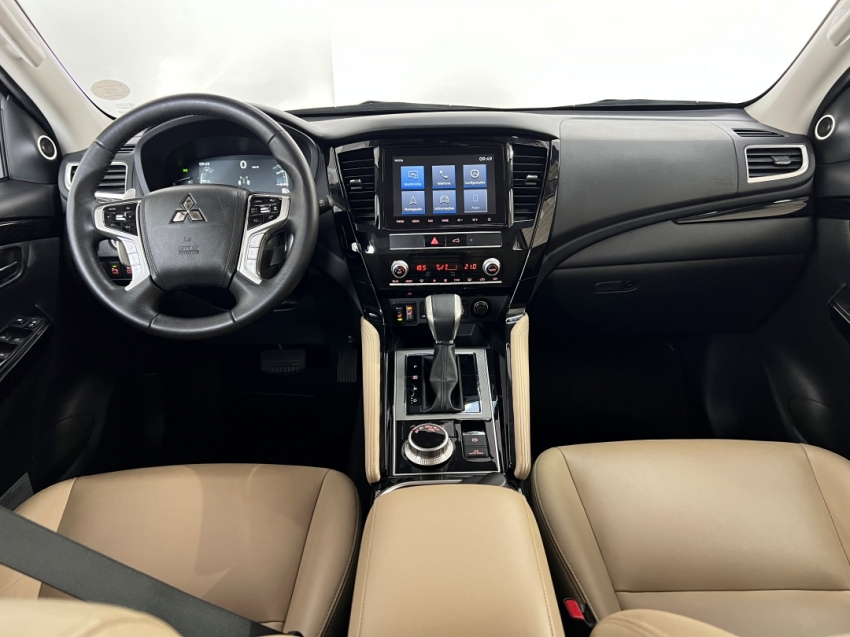mitsubishi pajero sport legend 202411