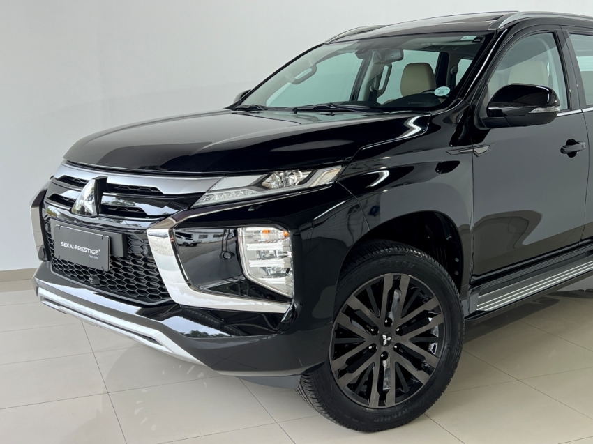 mitsubishi pajero sport legend 202416