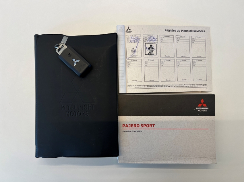mitsubishi pajero sport legend 202420