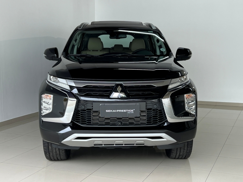 mitsubishi pajero sport legend 20241