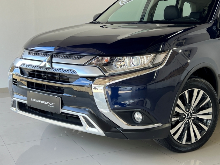 mitsubishi outlander hpe 2.0 202223