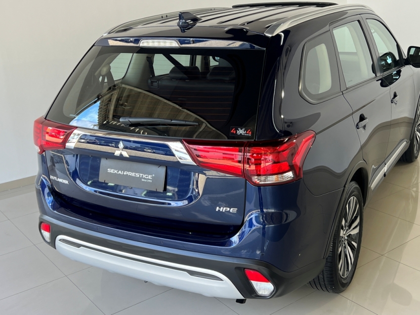 mitsubishi outlander hpe 2.0 202221