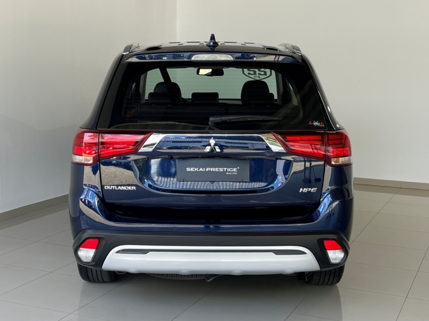 mitsubishi outlander hpe 2.0 20223
