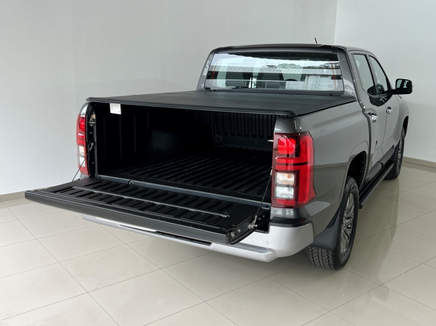 mitsubishi all new triton hpe 202616