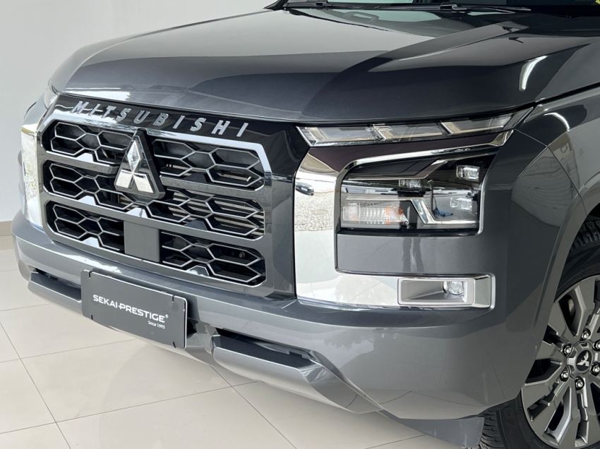 mitsubishi all new triton hpe 202629