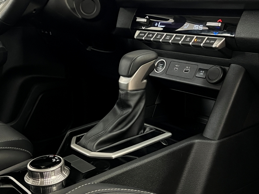 mitsubishi all new triton hpe 202625