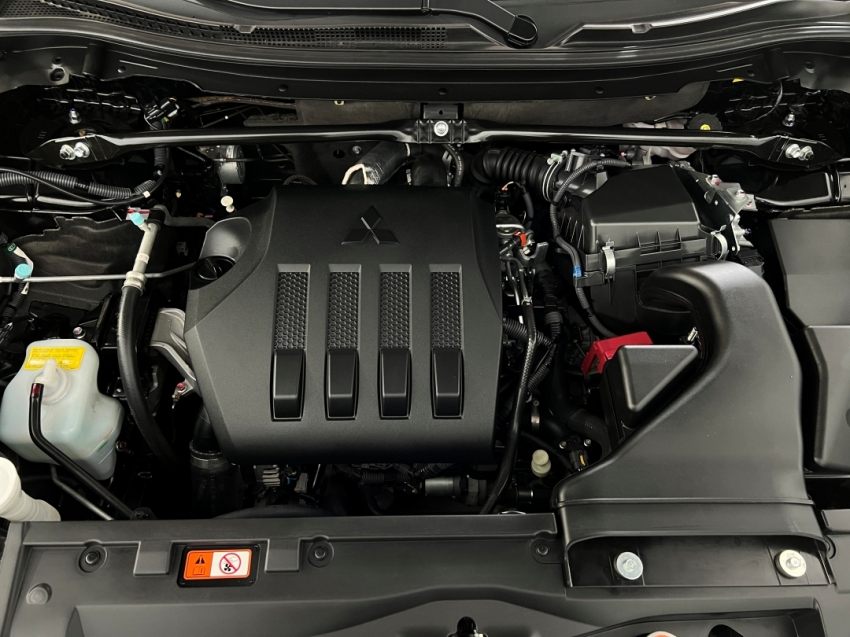 mitsubishi eclipse cross hpe 202413