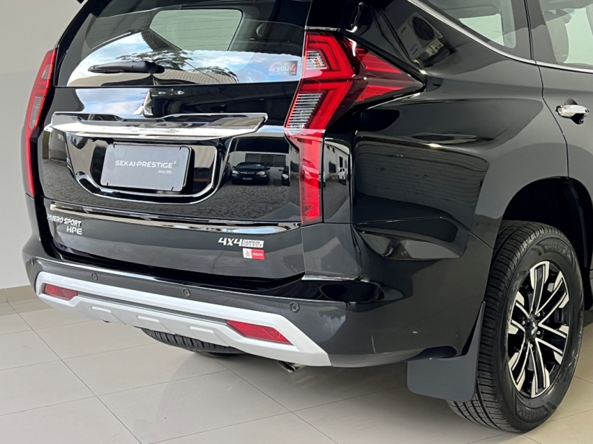 mitsubishi pajero sport hpe 202329