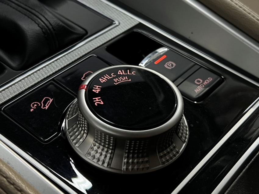 mitsubishi pajero sport hpe 20239