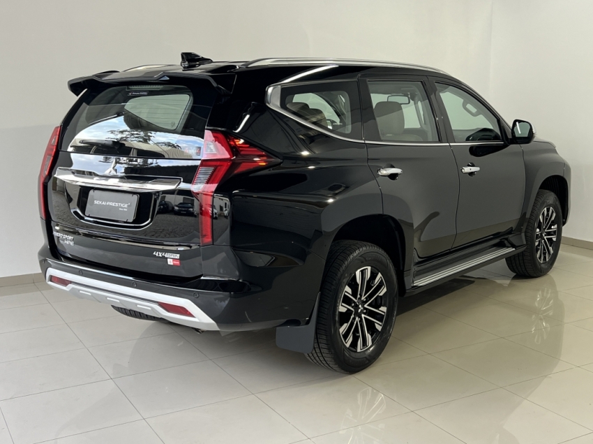 mitsubishi pajero sport hpe 20232