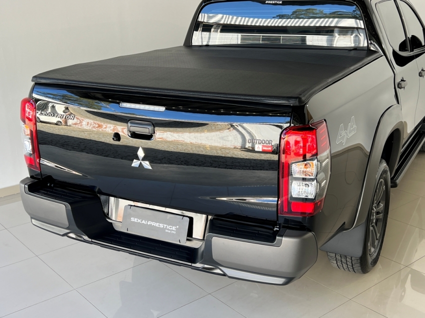 mitsubishi l200 triton sport outdoor plus 202521