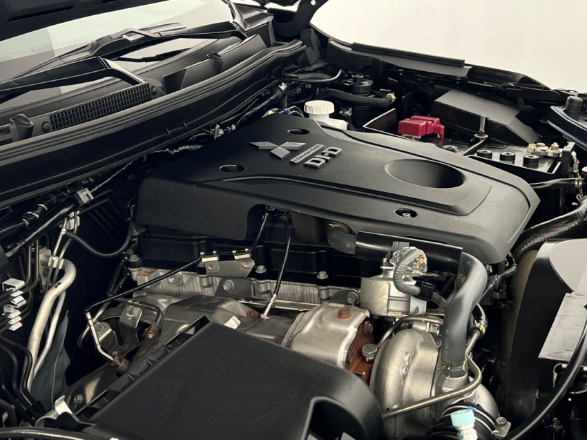mitsubishi l200 triton sport outdoor plus 202526