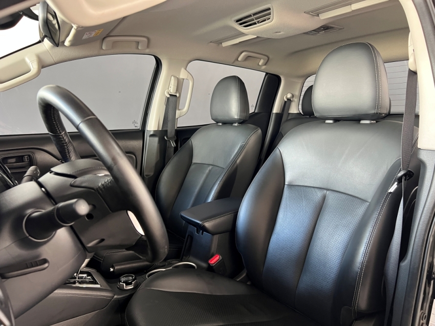 mitsubishi l200 triton sport outdoor plus 202511