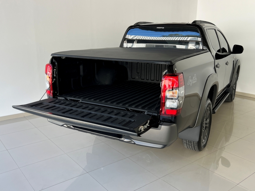 mitsubishi l200 triton sport outdoor plus 202516