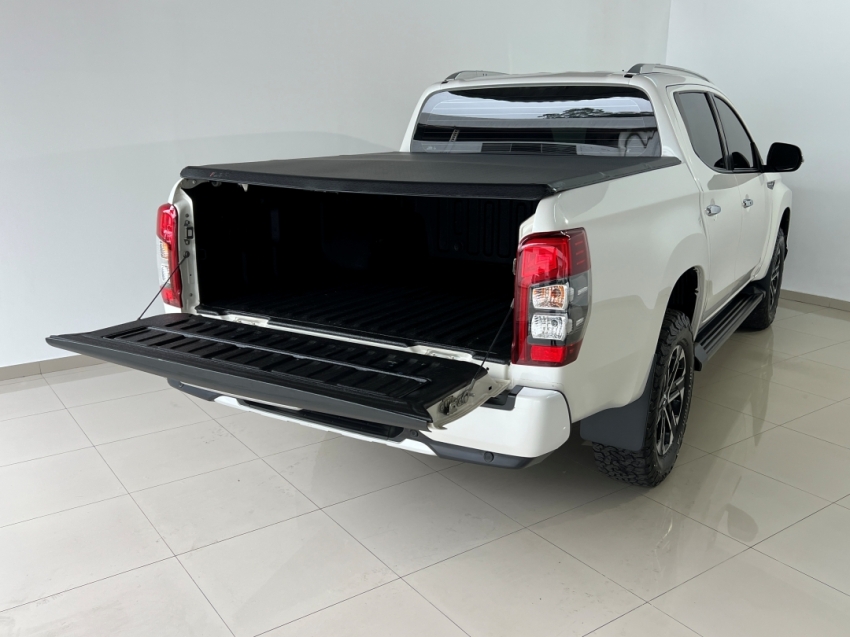 mitsubishi l200 triton sport hpes 202316
