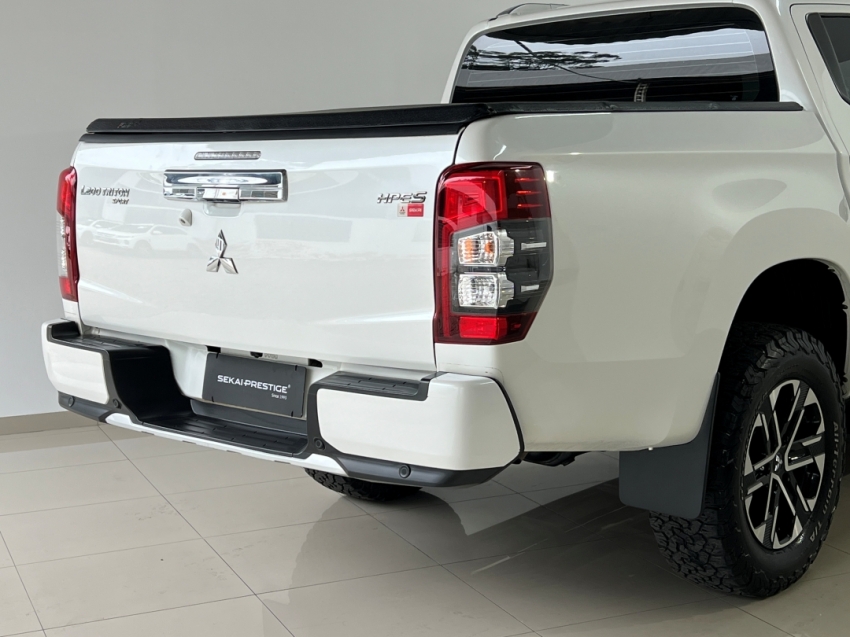 mitsubishi l200 triton sport hpes 202328