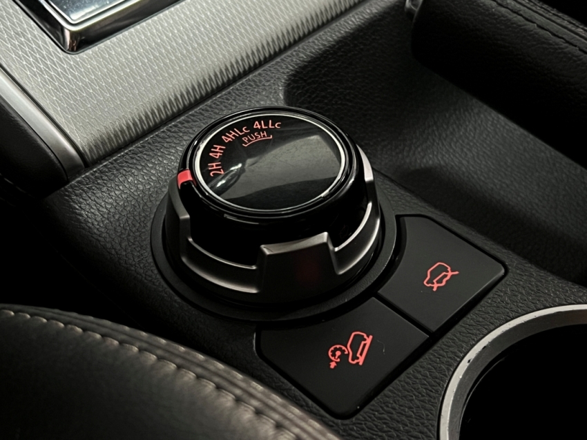 mitsubishi l200 triton sport hpes 20239