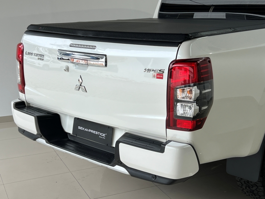 mitsubishi l200 triton sport hpes 202330