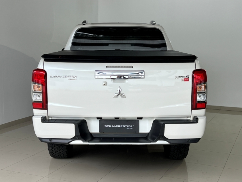 mitsubishi l200 triton sport hpes 20233