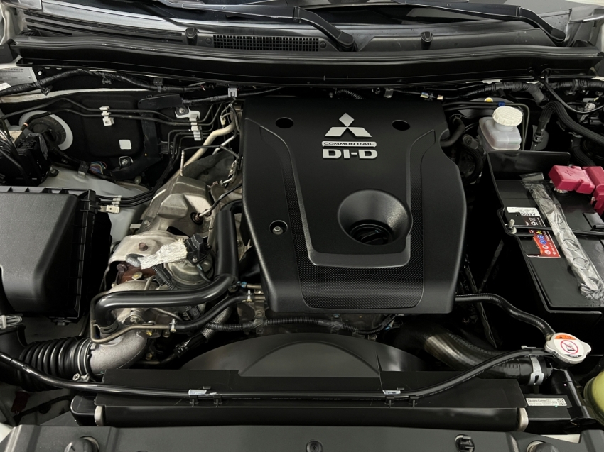 mitsubishi l200 triton sport hpes 202313