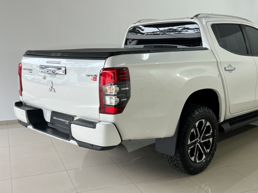 mitsubishi l200 triton sport hpes 202315