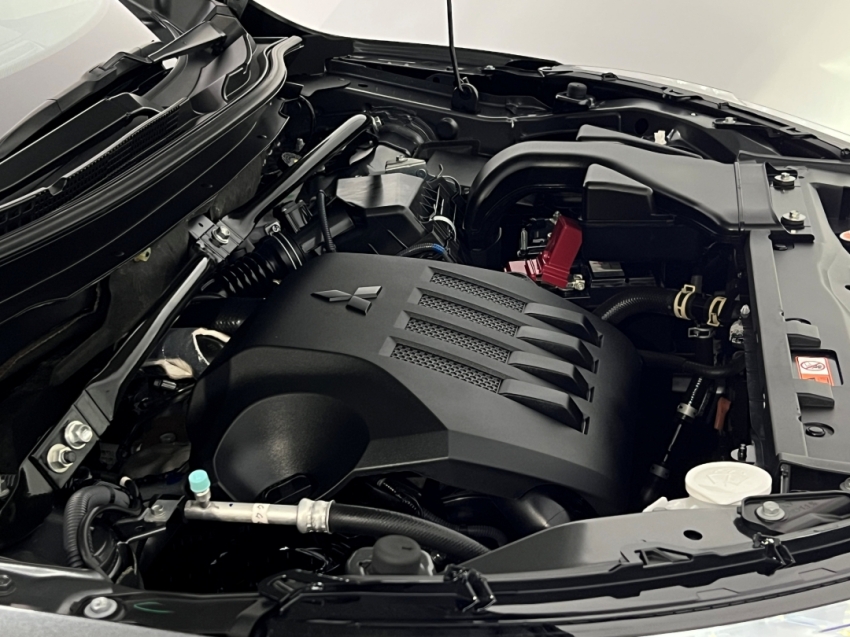 mitsubishi eclipse cross hpes 202425