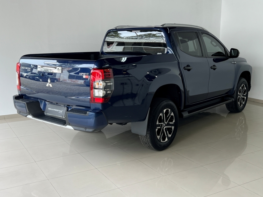 mitsubishi l200 triton sport hpes 20252