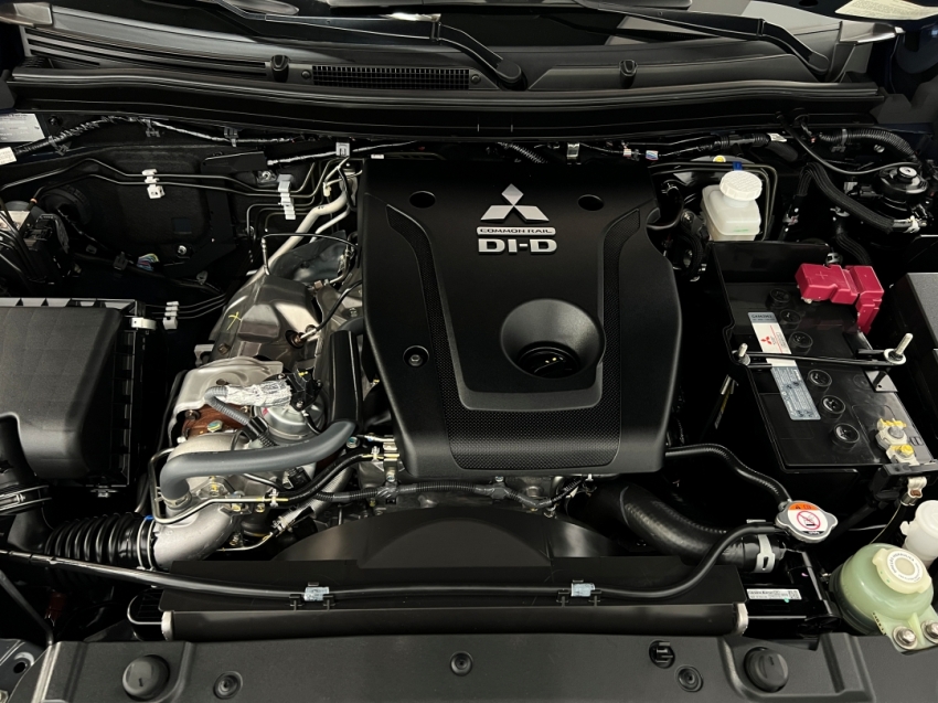 mitsubishi l200 triton sport hpes 202514