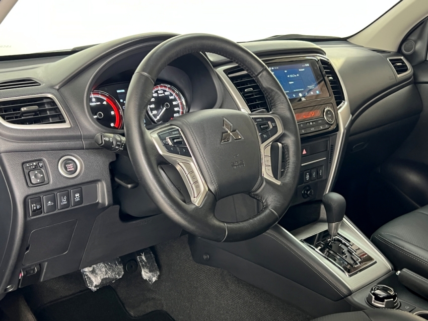 mitsubishi l200 triton sport hpes 20254