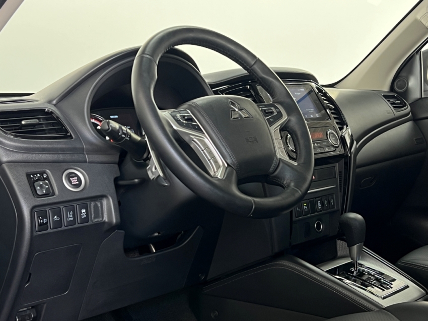 mitsubishi l200 triton hpes urban 202522