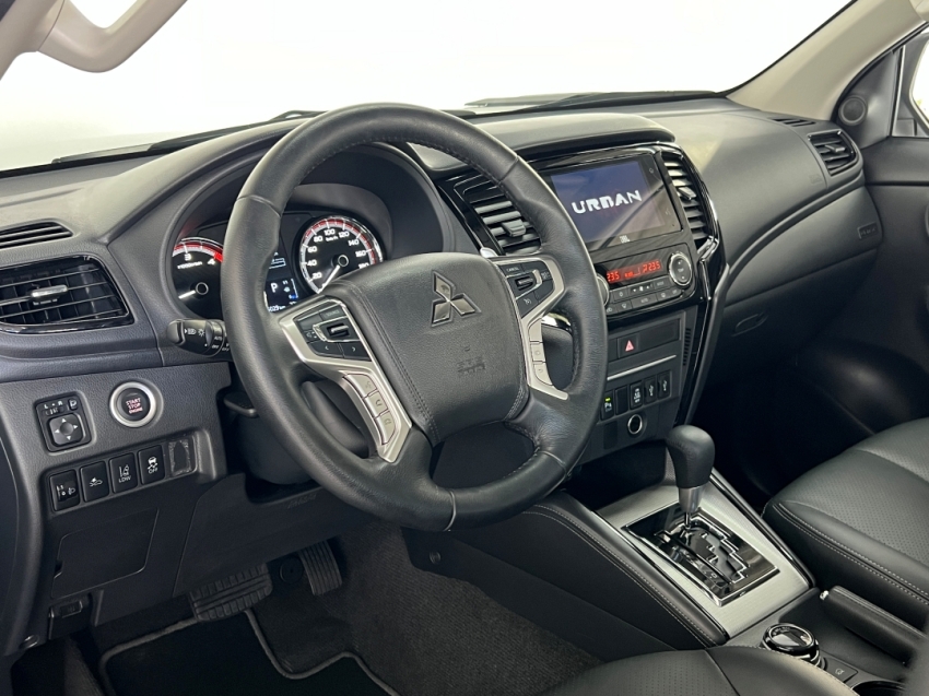 mitsubishi l200 triton hpes urban 20254