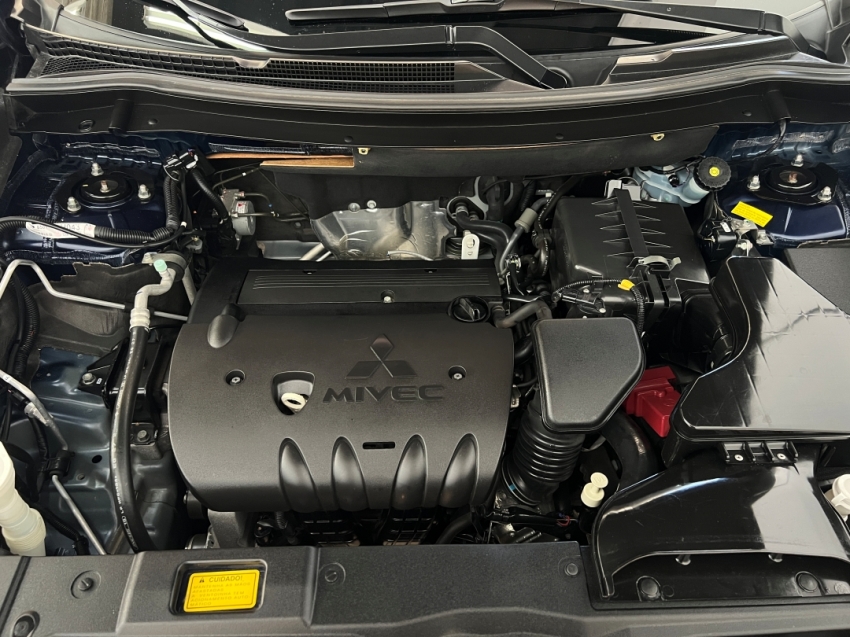mitsubishi outlander 2.0 201613