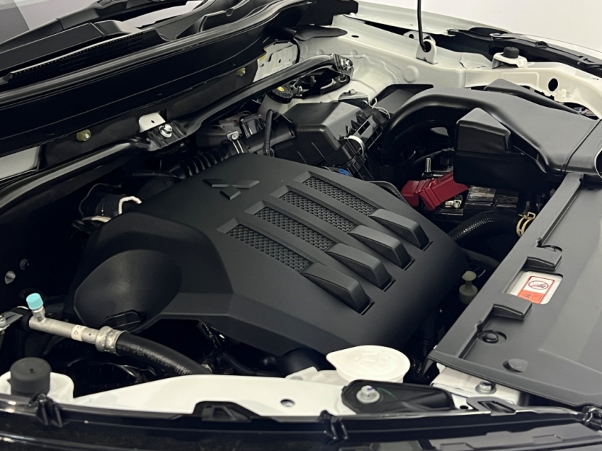 mitsubishi eclipse cross hpes 202524