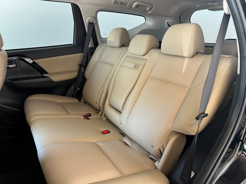 mitsubishi pajero sport legend 202513