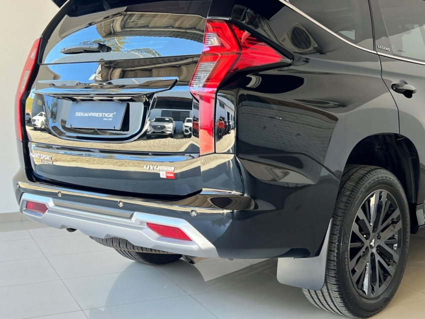mitsubishi pajero sport legend 202531